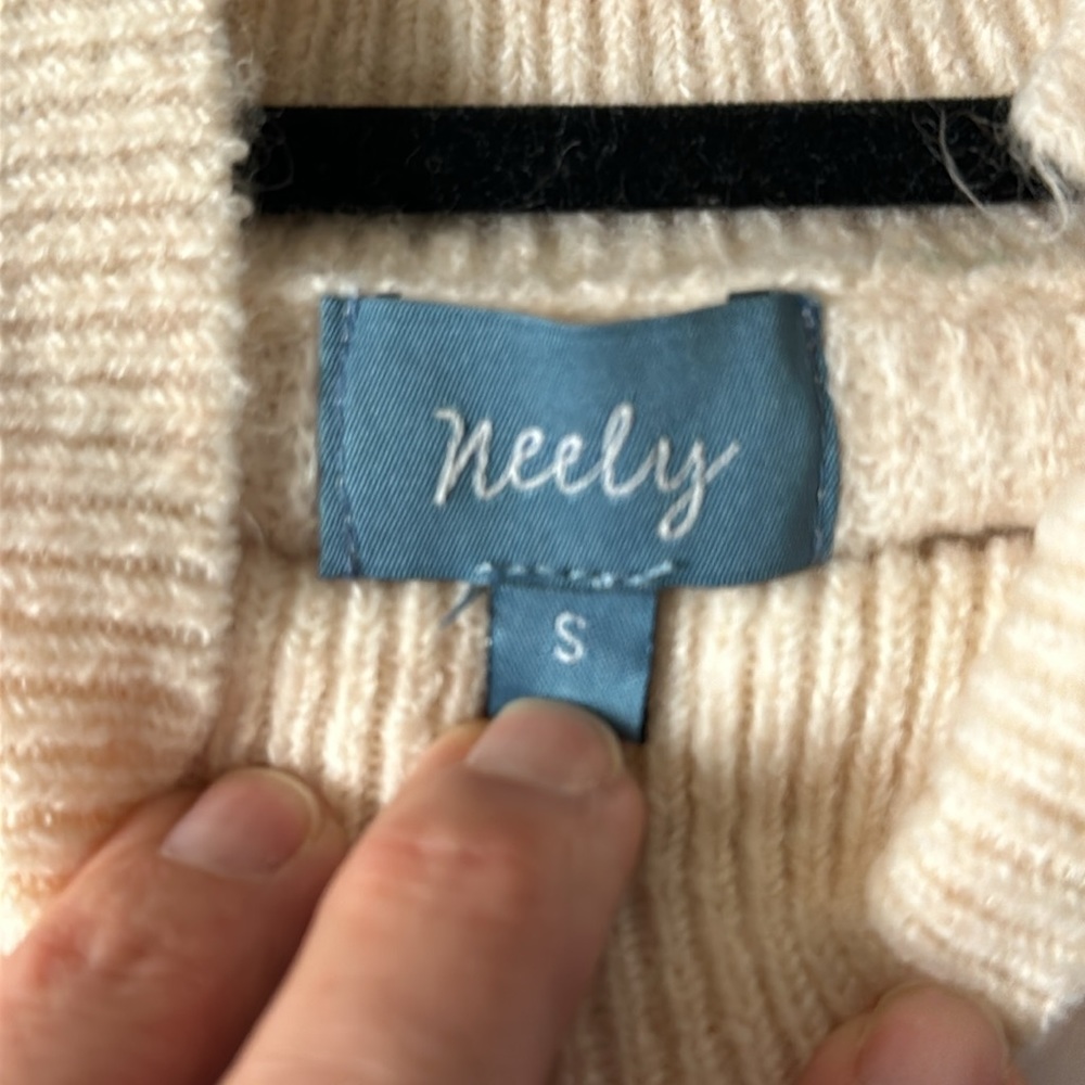 Neely Sweater - Picture 4 of 7